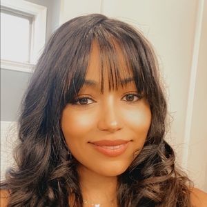 Meet your Posher, Joi